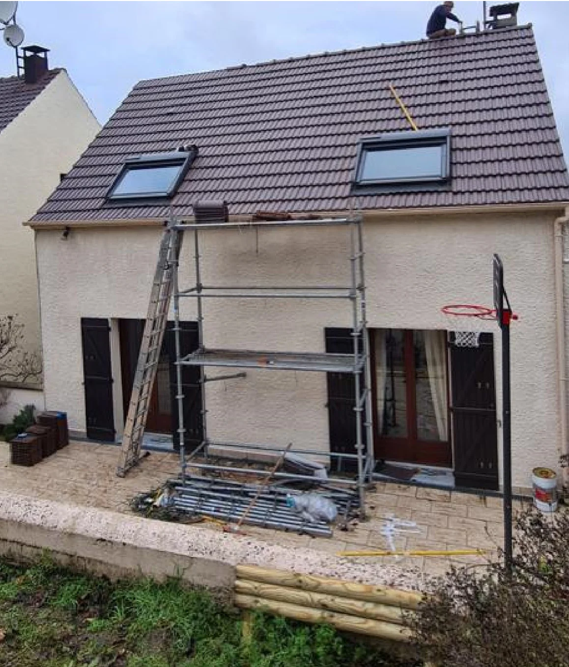 Après rénovation complète d’une toiture à Survilliers par Entreprise Vees